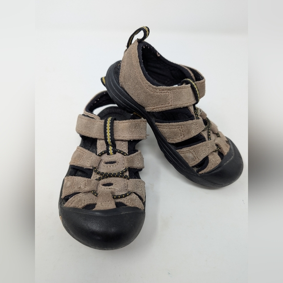 Toddler Keen Tan Sandals Size 5 - Picture 1 of 4